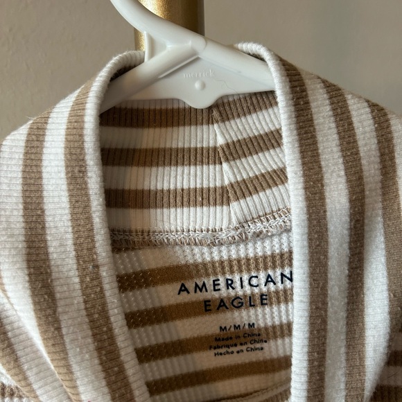American Eagle Outfitters Cream & Tan Striped Turtleneck Crop Top - Picture 5 of 6